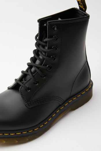 Dr. Martens Anfibio Black Smooth Donna - 5