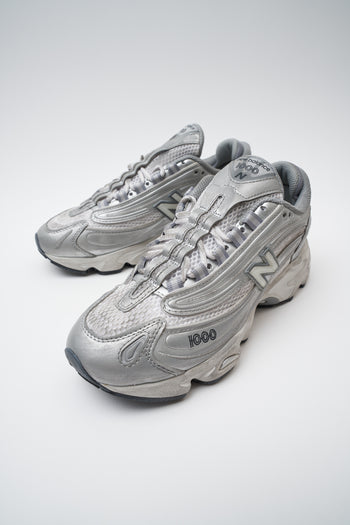 New Balance Sneaker Silver Metallic Unisex - 7