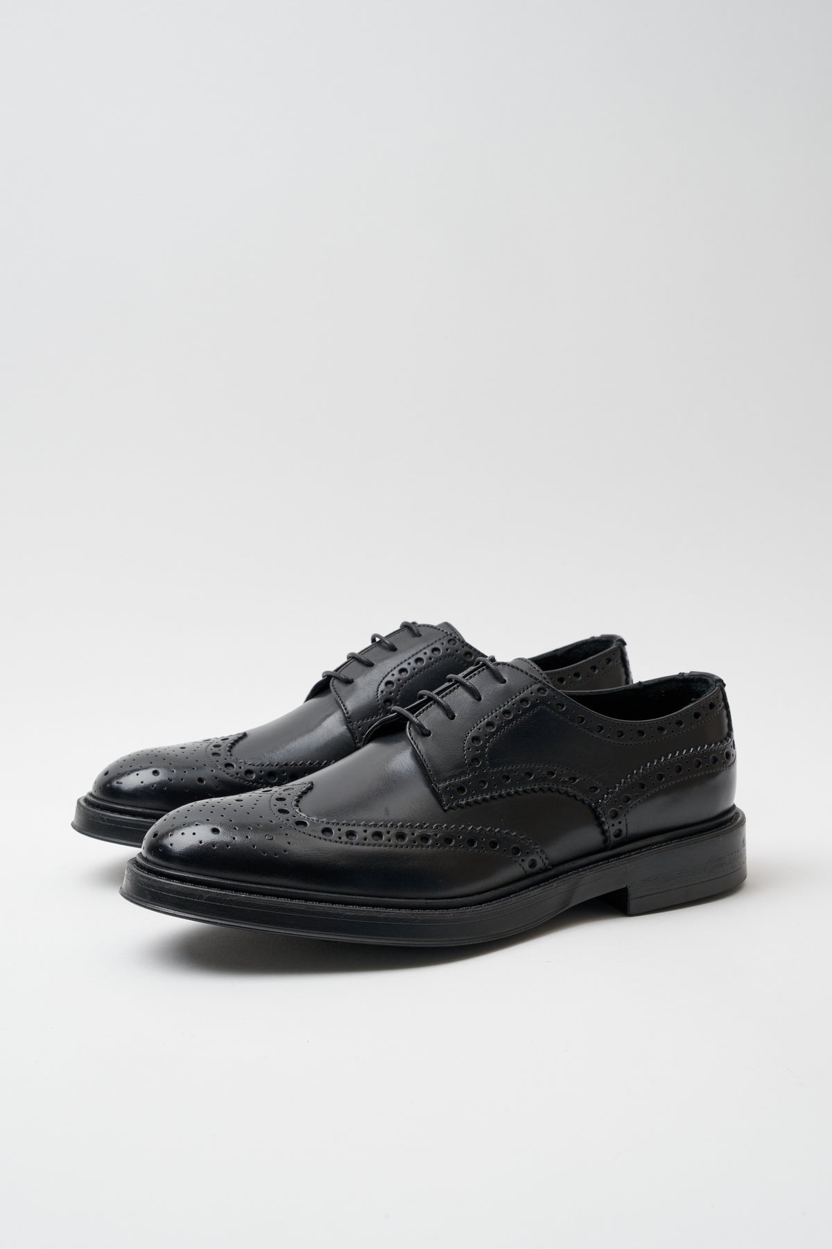 Stringata Nero Uomo — 2