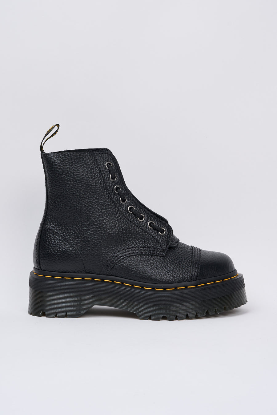 Dr. Martens Anfibio Black Donna