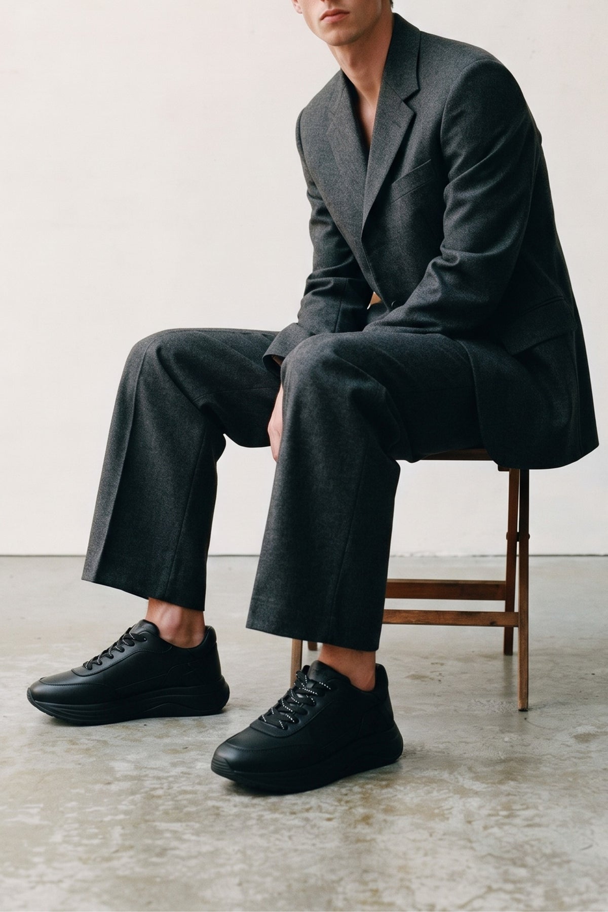 Sneaker Nero Uomo — 1
